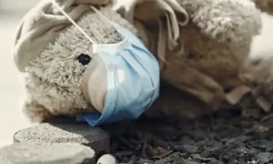 Jak bezpiecznie wyczyścić pluszowe zabawki grające: 5 sprawdzonych metod