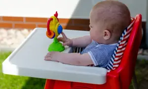 Jakie zabawki dla 6 miesięcznego dziecka najlepiej wspierają rozwój maluszka
