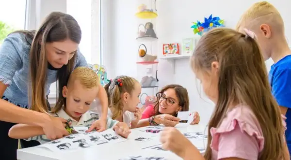 Jak uspokoić dziecko z ADHD - skuteczne metody, które naprawdę działają